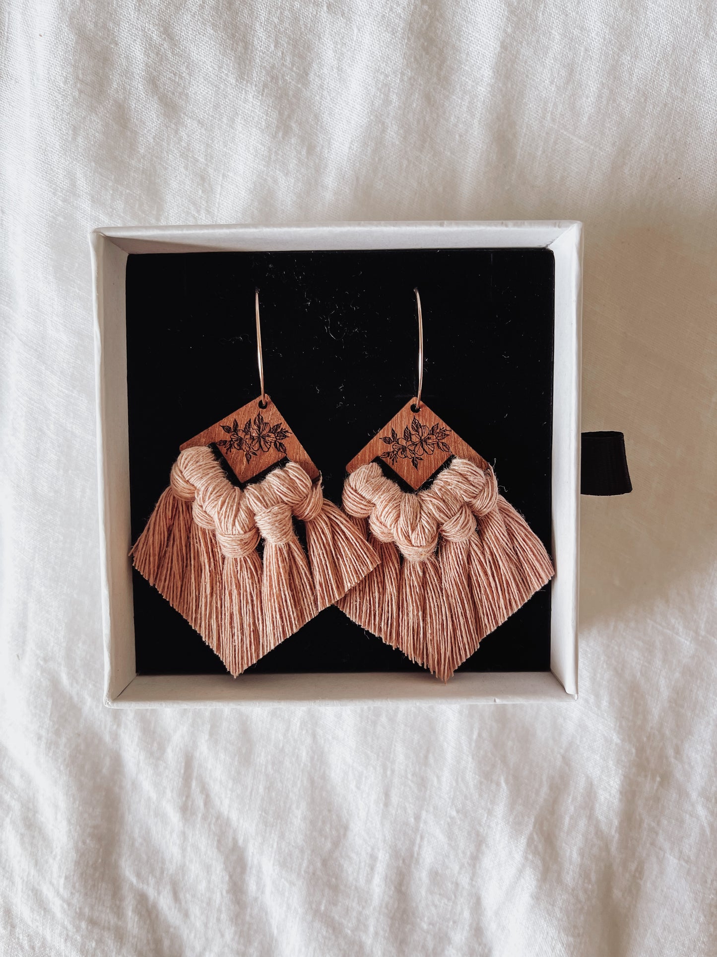 Highland Weave Earrings- Antique Peach